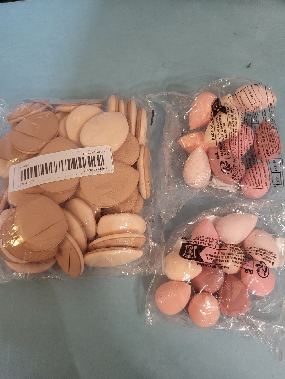 Lot of Makeup Sponges #1571-631